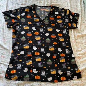 Women’s size large scrub uniform top HALLOWEEN PRINT